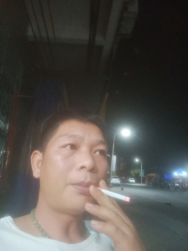 善解人意的第一张照片--清远王婆说媒
